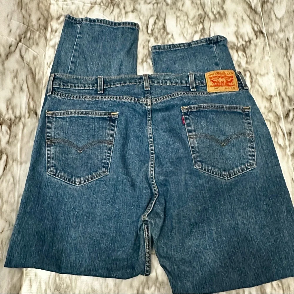 Levi's Relaxed Fit 505 Med Wash Denim Blue Jeans Classic Normcore Farmer Western